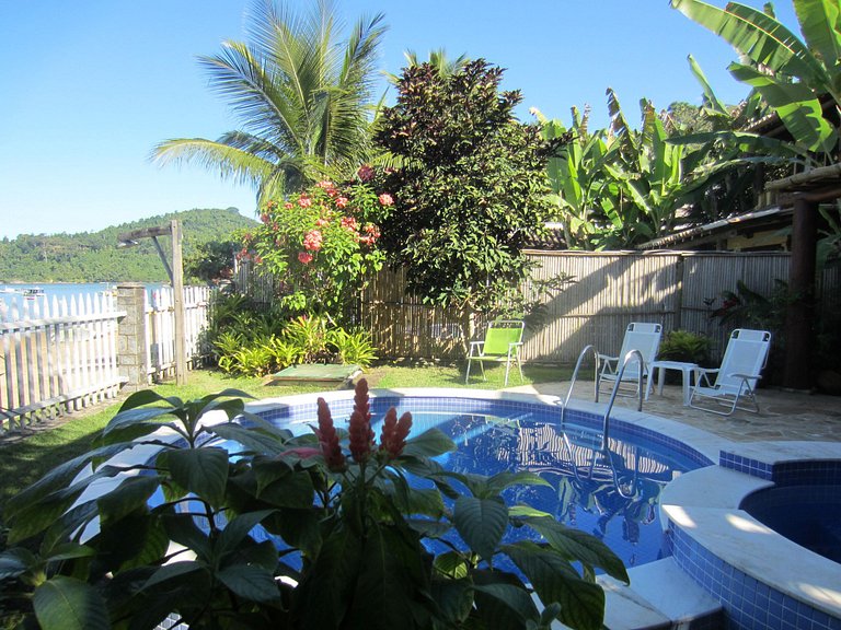 Pé no Paraíso - e na areia, 4 suítes, Piscina c/vista mar, c