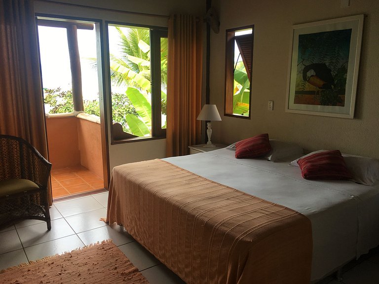 Pé no Paraíso - e na areia, 4 suítes, Piscina c/vista mar, c