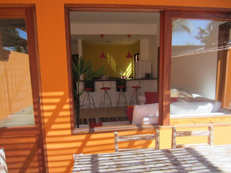 Lirio - Frente praia, 3 suites, 1km do centro,piscina, wi-fi