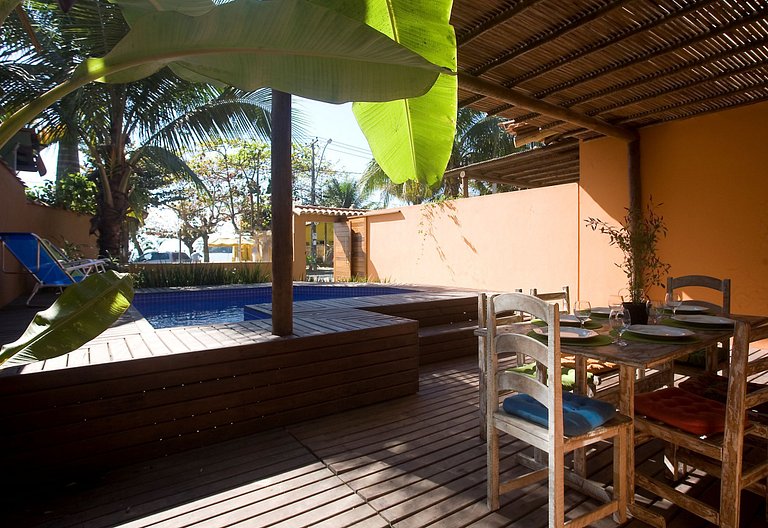 Lirio - Frente praia, 3 suites, 1km do centro,piscina, wi-fi
